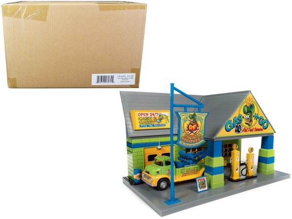 "Rat Fink Towing & Recovery" Garage and Tow Truck Diorama Set for 1/32 Scale Models by Auto World - Image 3