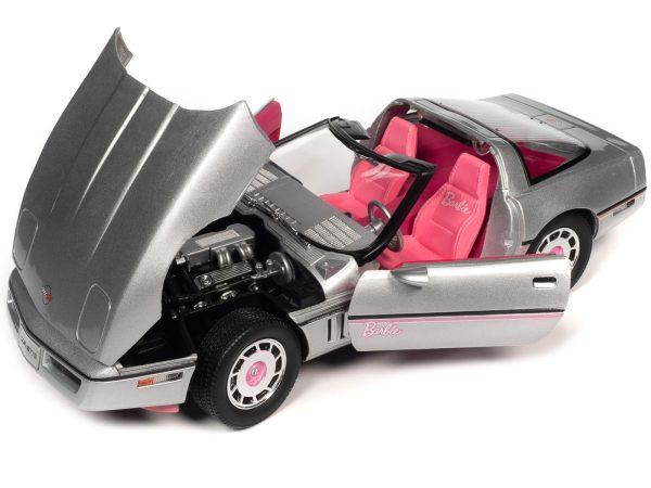1986 Chevrolet Corvette Convertible Silver Metallic with Pink Interior "Barbie" "Silver Screen Machines" 1/18 Diecast Model Car by Auto World - Image 3