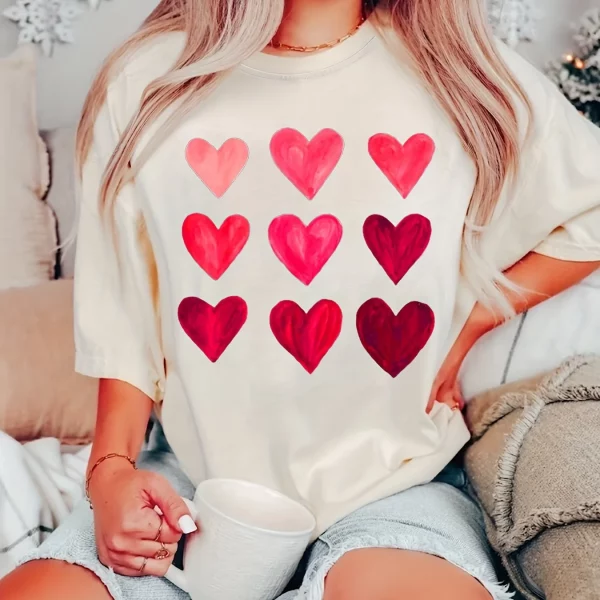 Heart Print Crew Neck Women T-Shirt Casual Short Sleeve Top for Spring & Summer Women's Clothing Female TopsTees