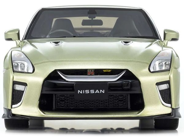 Nissan GT-R Premium Edition T-Spec RHD (Right Hand Drive) Millenium Jade Green Metallic 1/18 Model Car by Kyosho - Image 4