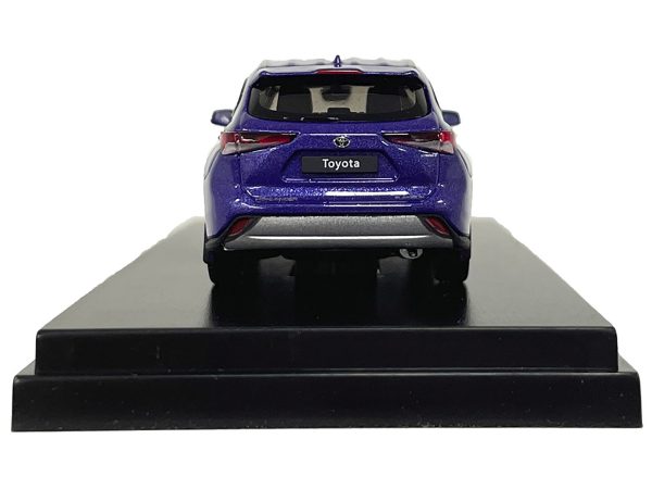 Toyota Highlander Blue Metallic with Sunroof 1/64 Diecast Model Car by LCD Models - Image 2