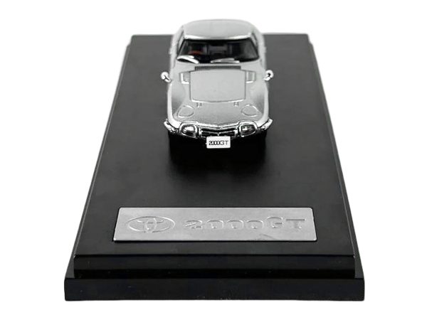Toyota 2000GT RHD (Right Hand Drive) Silver Metallic 1/64 Diecast Model Car by LCD Models - Image 3