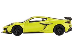 2023 Chevrolet Corvette Z06 Accelerate Yellow Limited Edition to 2400 pieces Worldwide 1/64 Diecast Model Car by True Scale Miniatures