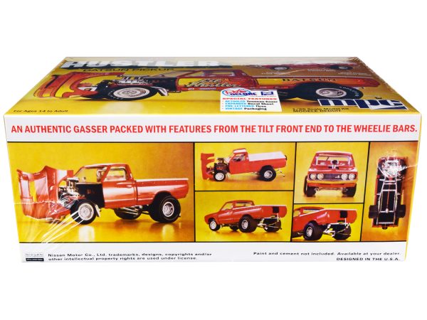 Skill 2 Model Kit 1975 Datsun Pickup Truck "Lil Hustler" 1/25 Scale Model by MPC - Image 2
