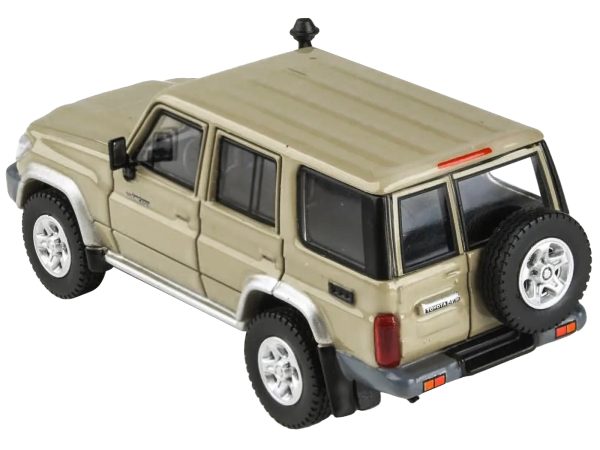 2014 Toyota Land Cruiser 76 Sandy Taupe Tan 1/64 Diecast Model Car by Paragon Models - Image 3