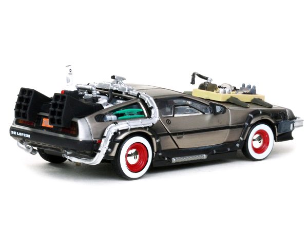 DMC DeLorean "Back To The Future: Part III" (1990) Movie 1/43 Diecast Car Model by Vitesse - Image 2