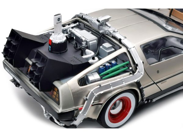 DMC DeLorean Time Machine Stainless Steel "Back to the Future: Part III" (1990) Movie 1/18 Diecast Model Car by Sun Star - Image 3