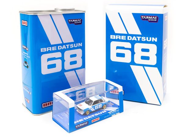 Datsun 510 #68 "BRE" White and Blue "Trans-Am 2.5 Championship" (1972) with METAL OIL CAN 1/64 Diecast Model Car by Tarmac Works - Image 2