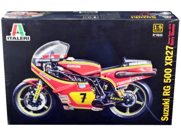 Skill 5 Model Kit Suzuki RG 500 XR27 Motorcycle #7 Barry Sheene "Heron Team" (1978) 1/9 Scale Model by Italeri - Image 4