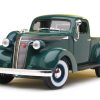 1937 Studebaker Express Pickup Truck Green 1/18 Diecast Model Car by Road Signature - Image 2